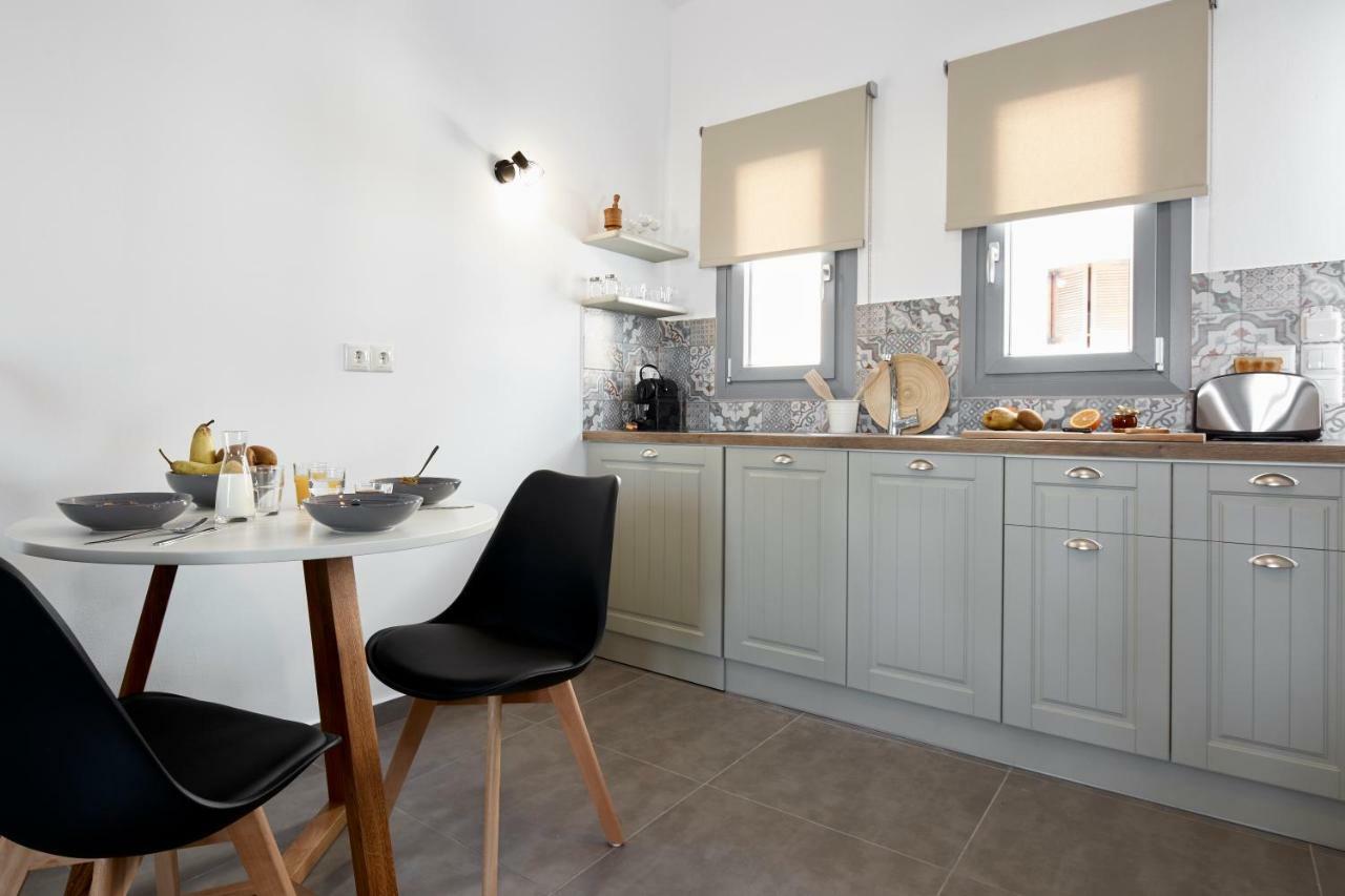 Pnoi Luxury Apartment Karterados (Santorini)